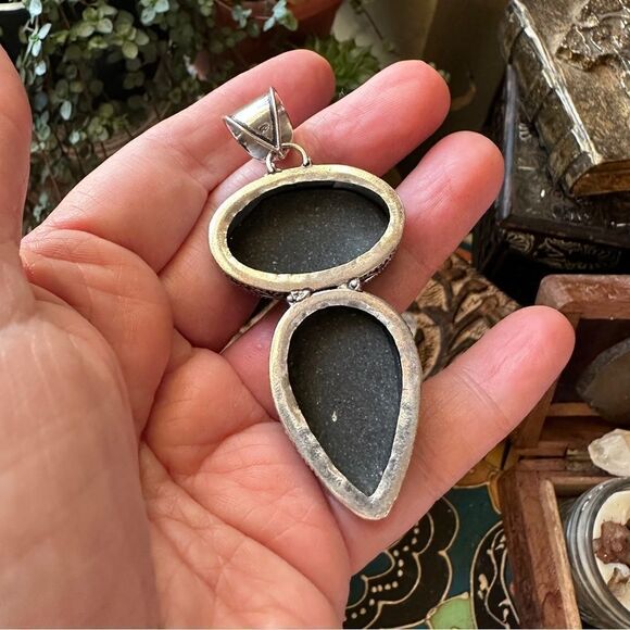 Mermaid Abalone Shell Sterling Silver Pendant - Picture 5 of 5